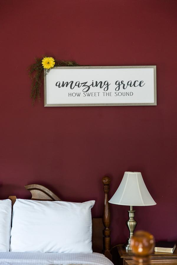 Red Rose Bed & Breakfast Smoketown  Exterior photo